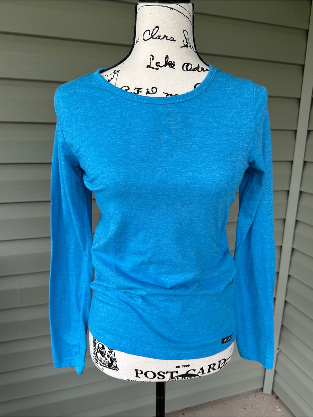 Adar Long Sleeve CrewneckTop in Bright Turquoise size S great under scrubs